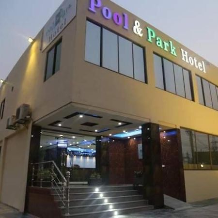 Pool & Park Resorts Lahore Exterior foto