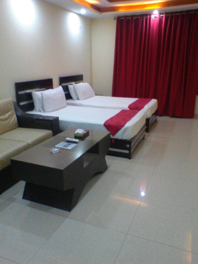 Pool & Park Resorts Lahore Exterior foto